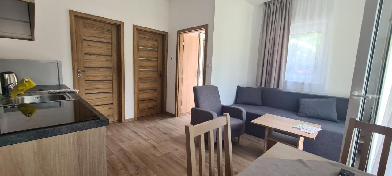 Apartman U Toma Frydlant nad Ostravici Ngoại thất bức ảnh